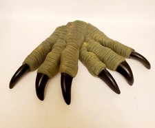 Mattel 2017 Jurassic World Velociraptor Rubber Claw Glove Toy Halloween Costume