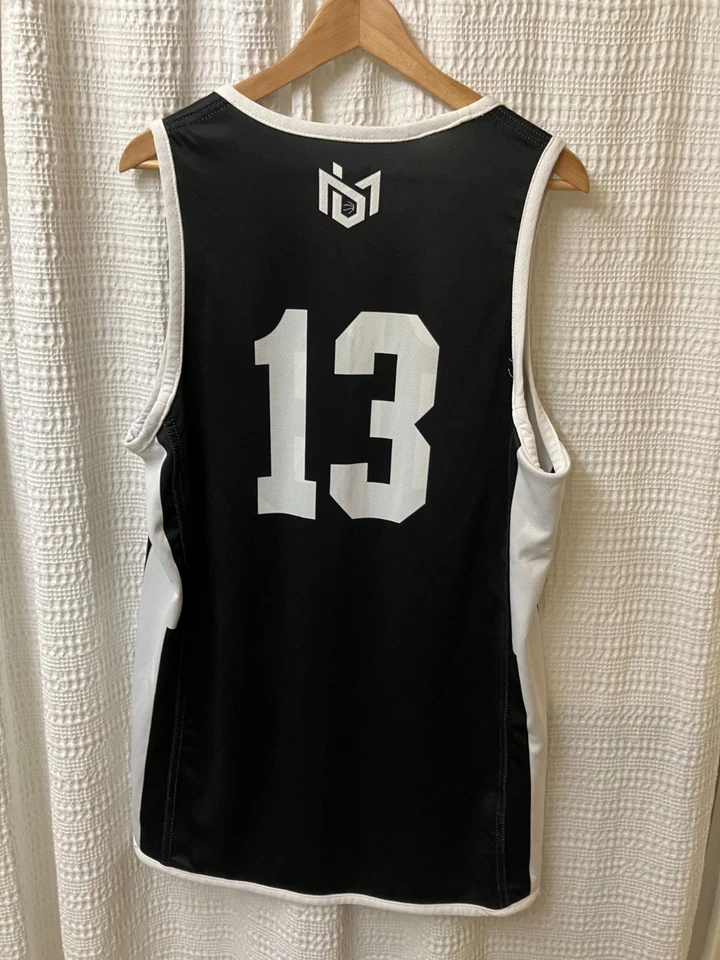 Camiseta deportiva reversible de baloncesto UA Under Armour Elite 13 blanca negra Foto 2 de 4