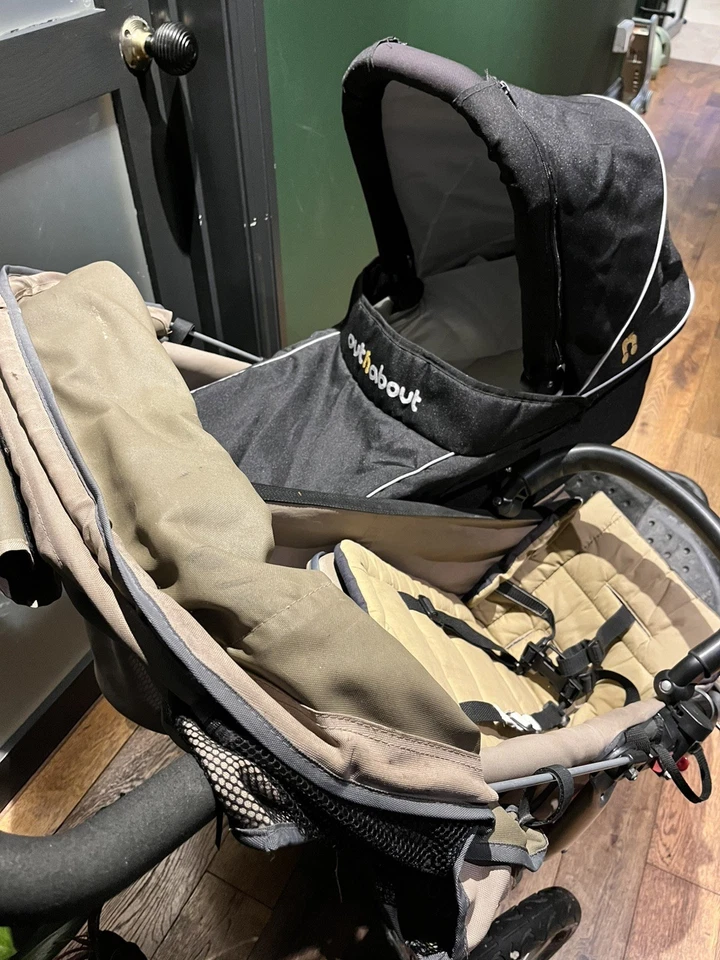Out N About Double With Carrycot - Image 2 of 4