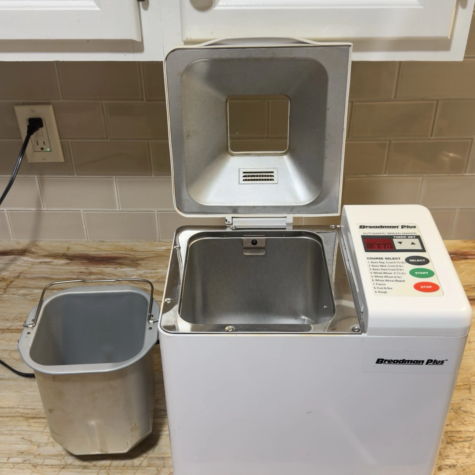 Breadman Plus Automatic 2lb Bread Maker Dough Maker Model TR-600 Tested Works