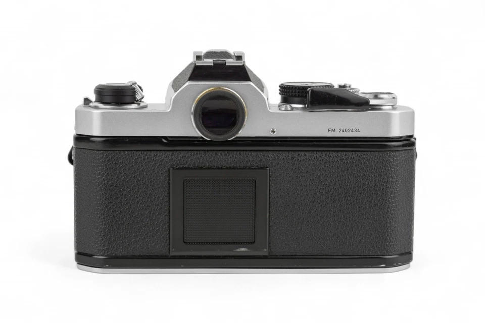 Nikon FM Body Chrome 35mm film camera reflex Serviced Excellent Warranty - Immagine 3 di 4