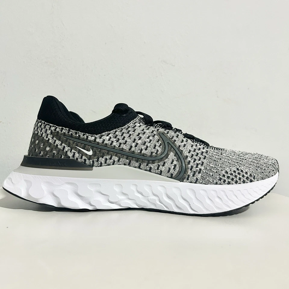 Nike React Infinity Run Flyknit 3 “Black Grey Fog” Men’s Size 11 Running Shoes - Image 2 of 4