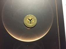Rzadkie znalezisko nowojorskiego modelu transportu „Good For One Fare” Y Token ok.195