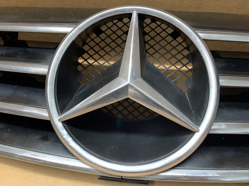 03-09 Mercedes W209 CLK500 CLK55 Front Radiator Hood Grille Grill Assembly OEM - Picture 4 of 12