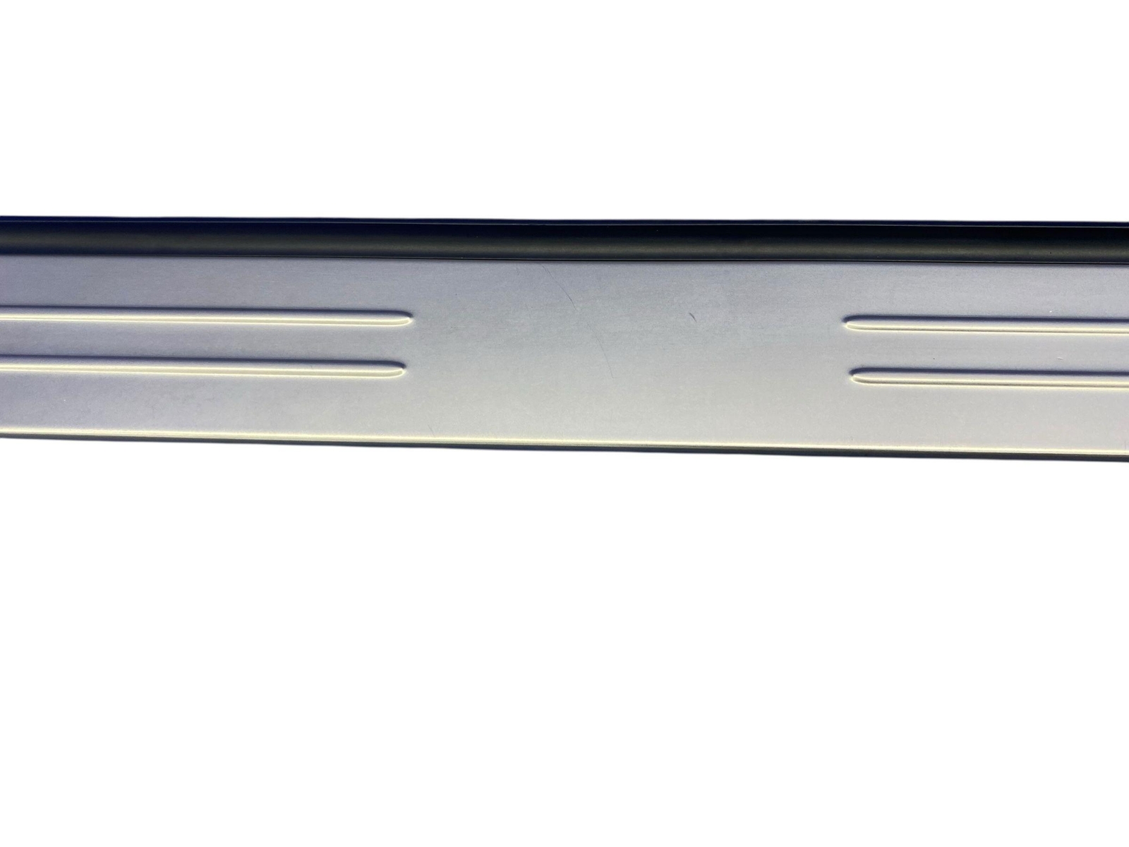 2009-2014 ROLLS ROYCE GHOST FRONT LEFT DOOR SILL TRIM COVER PLATE SILVER 7200383