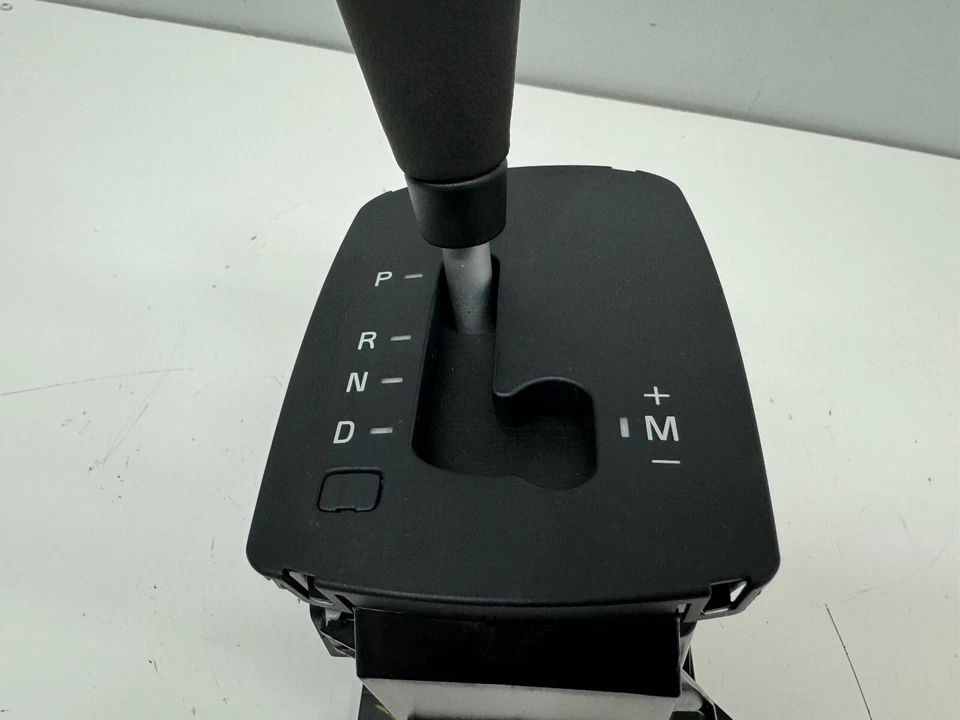 04-13 Volvo S40 V50 C30 C70 Conjunto de palanca de cambios automática de piso 31259587 Foto 3 de 4