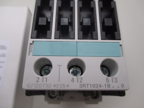Siemens 3RT1024-1BB40 Contactor new - Picture 2 of 3