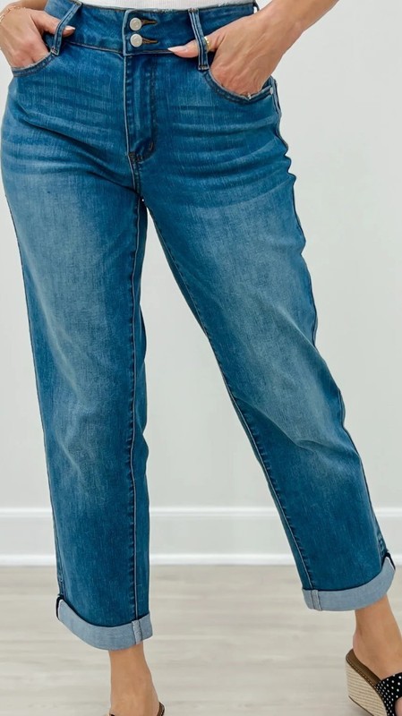 NWT 18 Judy Blue Bristol Boyfriend Jeans Medium Wash Blue Mid Rise Cuffed