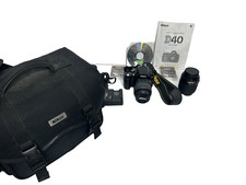 Nikon D40 Digital SLR Camera with 18-55mm and 55-200mm Lenses