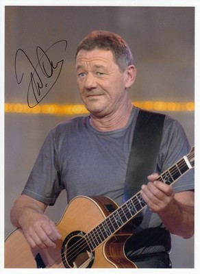 Wolfgang Ambros ca. 20x27 cm Signiertes Foto | Autogramm / Autograph [EW]