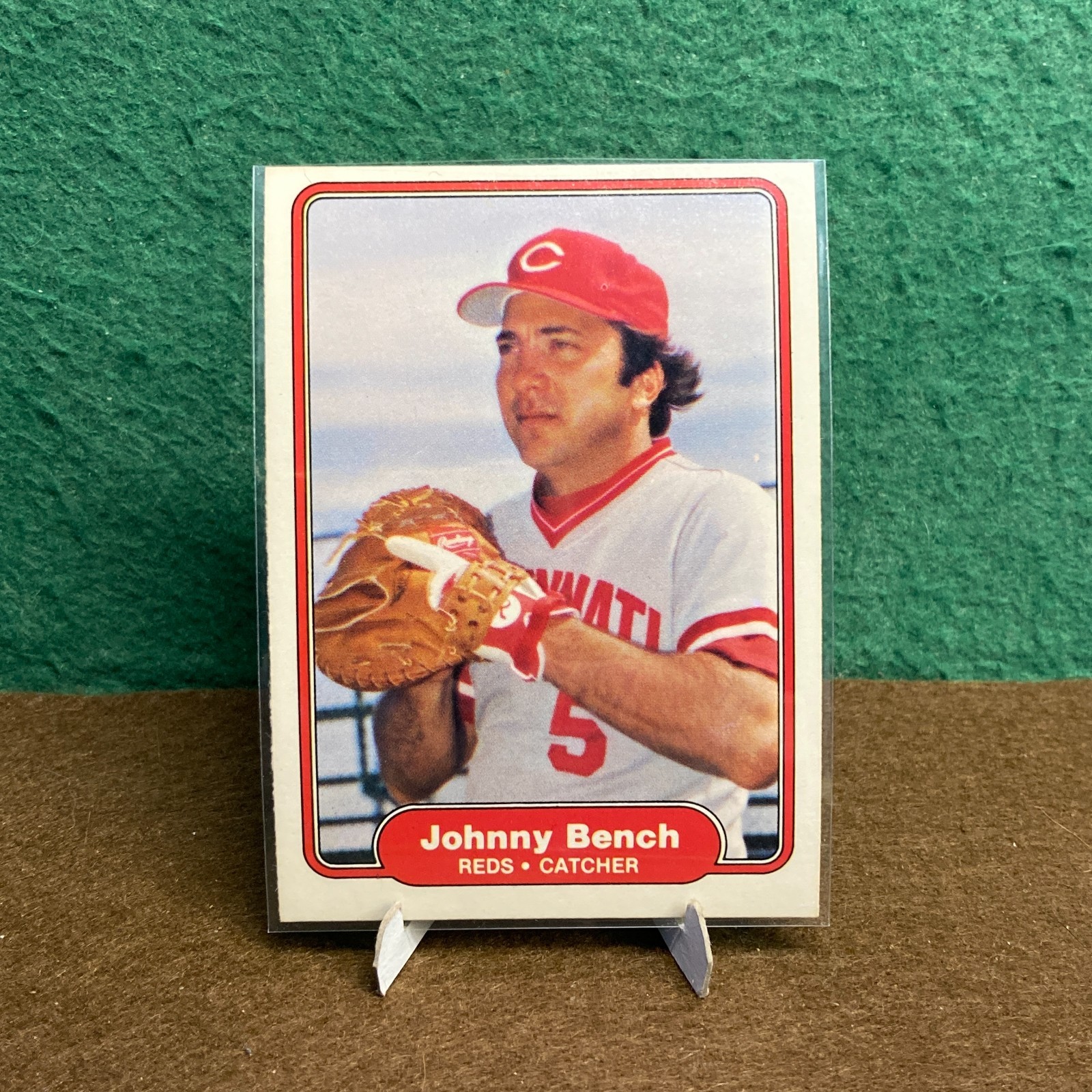 1982 Fleer Baseball / Johnny Bench #57