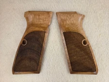 Browning High Hi Power Fine English Walnut Checkered Pistol Grips NEW! L