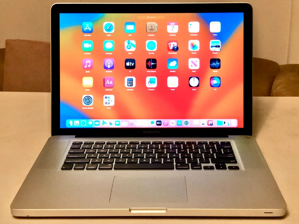 MacBook Pro 15.4“ Intel i7 CPU 16G RAM 240G SSD Apple MacOS Ventura DVD-RW A1286 - Image 3 of 4