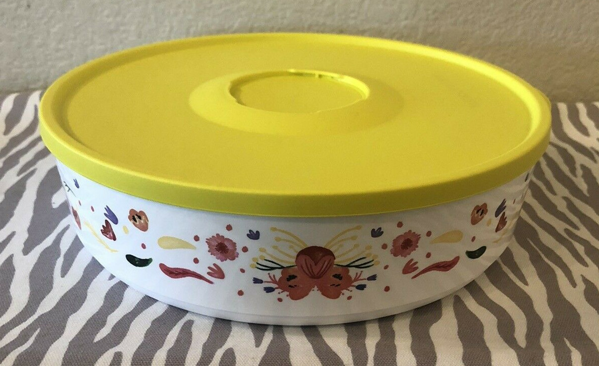 Tupperware Small Illumina Bowl White w/ Flowers Yellow Seal 2.5L / 10 1