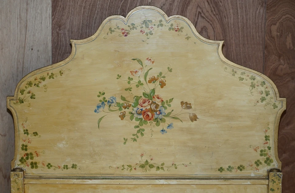 ANTIQUE FRENCH HAND PAINTED ORNATELY DECORATED BED FRAME IN OAK PINE SLATS - Image 4 of 4