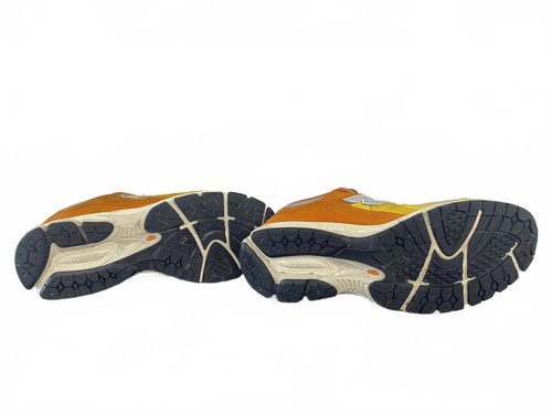 New Balance 2002R Men’s size 12 Running Shoes - Yellow & Orange - Picture 5 of 6
