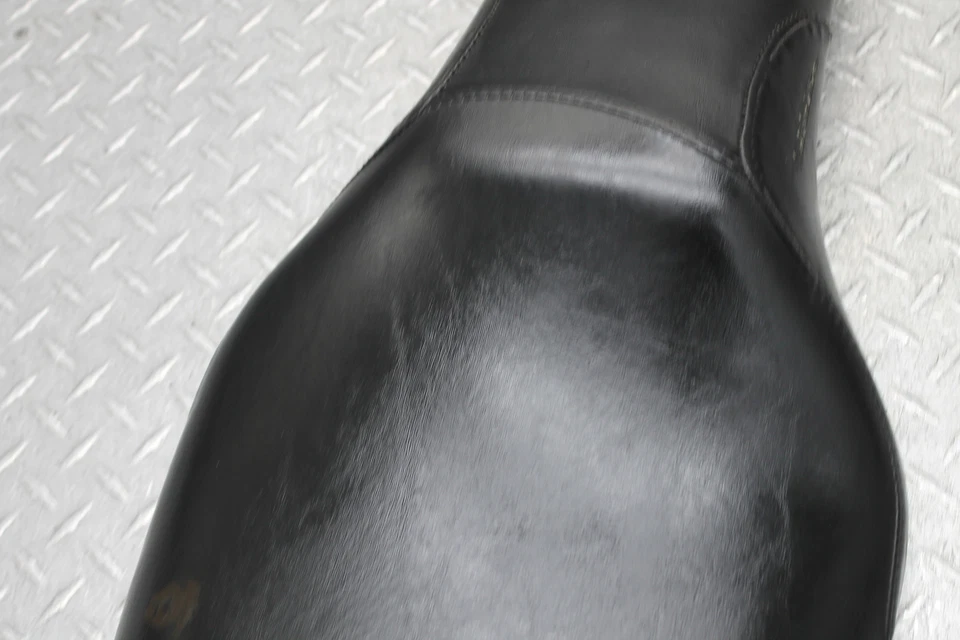 2000 HARLEY-DAVIDSON SPORTSTER 1200 XLH1200 FRONT DRIVERS SEAT - Image 3 of 4