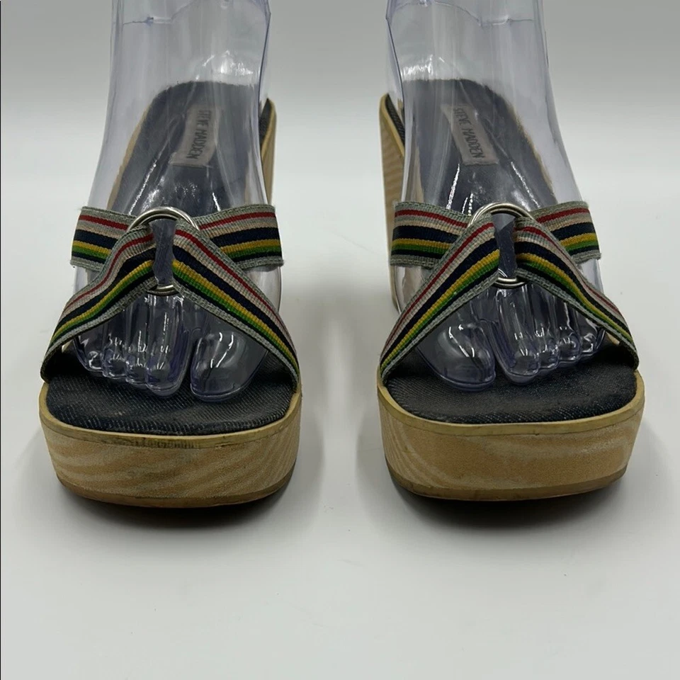 Cuñas de plataforma Y2k Steve Madden 8 correas cruzadas multicolo tostadas sin cordones Foto 2 de 4