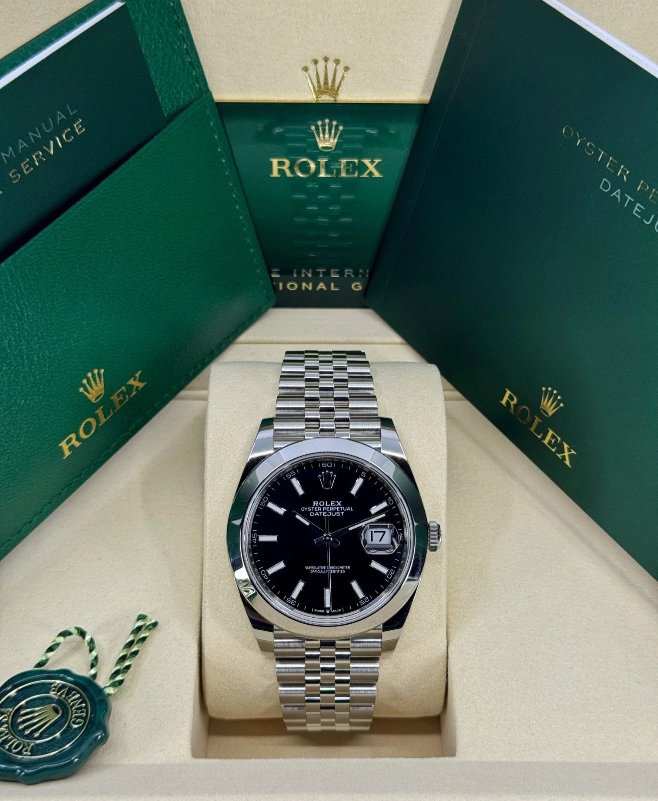 Unworn 2026 Rolex Datejust 41mm, Stainless Steel, Black, Jubilee