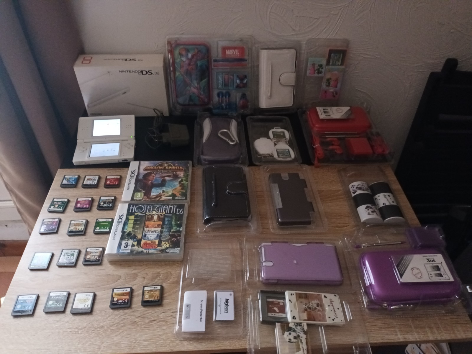Enorme lot Console Nintendo DS Lite+ Jeux et Accessoires 