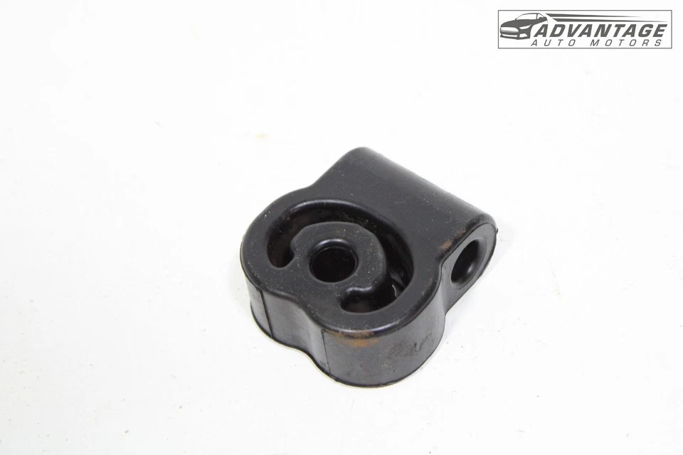 Nissan Pathfinder 2013-2025 escape trasero silenciador tubo aislador suspensión OEM Foto 2 de 4