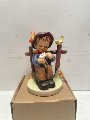 Vtg Hummel #174 She Loves Me, She Loves Me Not Boy by Fence with Flower  4.5 H T