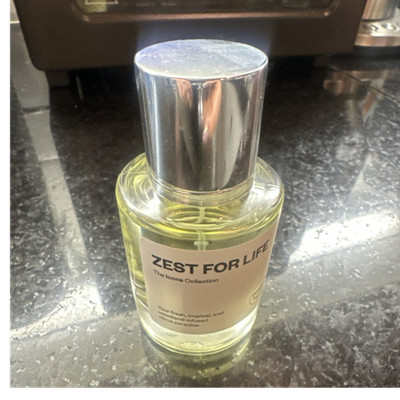 The Iconic Collection Zest for Life Eau de Parfum Spray 1.7 fl oz Regular Size