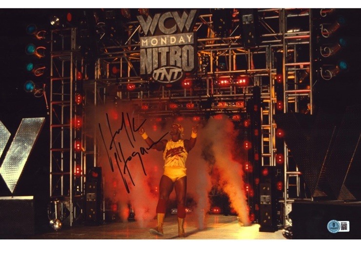 Hulk Hogan Autographed Signed 11x17 Photo w/ Beckett COA Hologram 