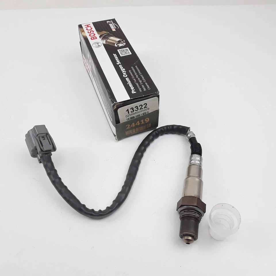 The Oxygen sensor fits Honda Odyssey 1999 - 2001 and Prelude 1992 - 1996 - Image 3 of 4
