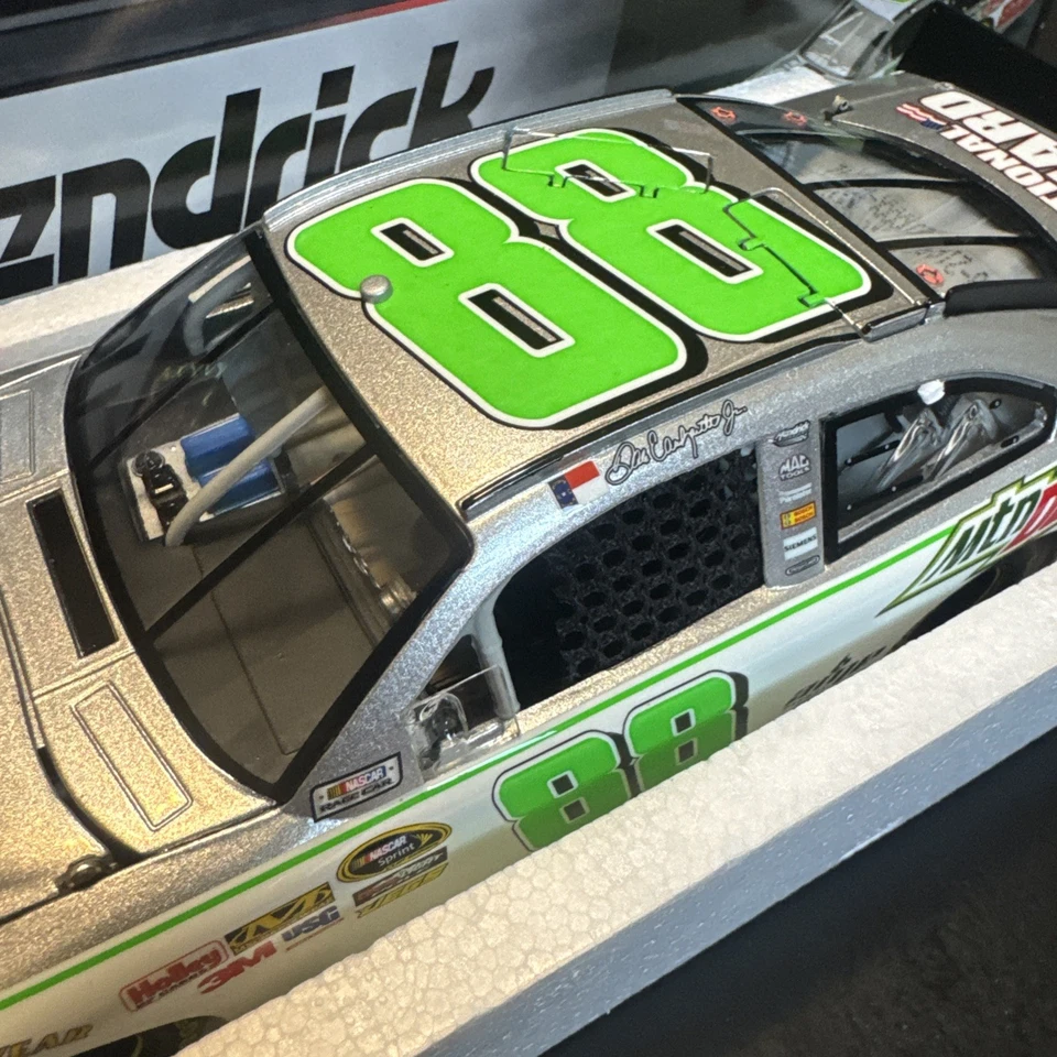 Dale Earnhardt Jr AMP Energy Sugar Free 2012 Impala 1:24 1 de 2.790 Foto 4 de 4