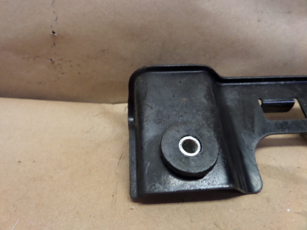 1993 KAWASAKI NINJA ZX11 ZX1100 SUPPORT MOUNT BRACKET | eBay