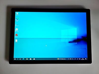 Microsoft Surface Pro (5. Gen) 128GB i5-7300U 4GB 12,4'' Ersatzteil oder Reparatur