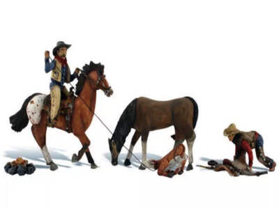 HO Scale Ridin' & Ropin' Train Set – Western-Themed Model Railroad Scene - View #9