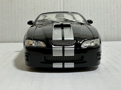 JADA DUB 2002 FORD MUSTANG CONVERTIBLE BLACK / SILVER 1:24 DIECAST