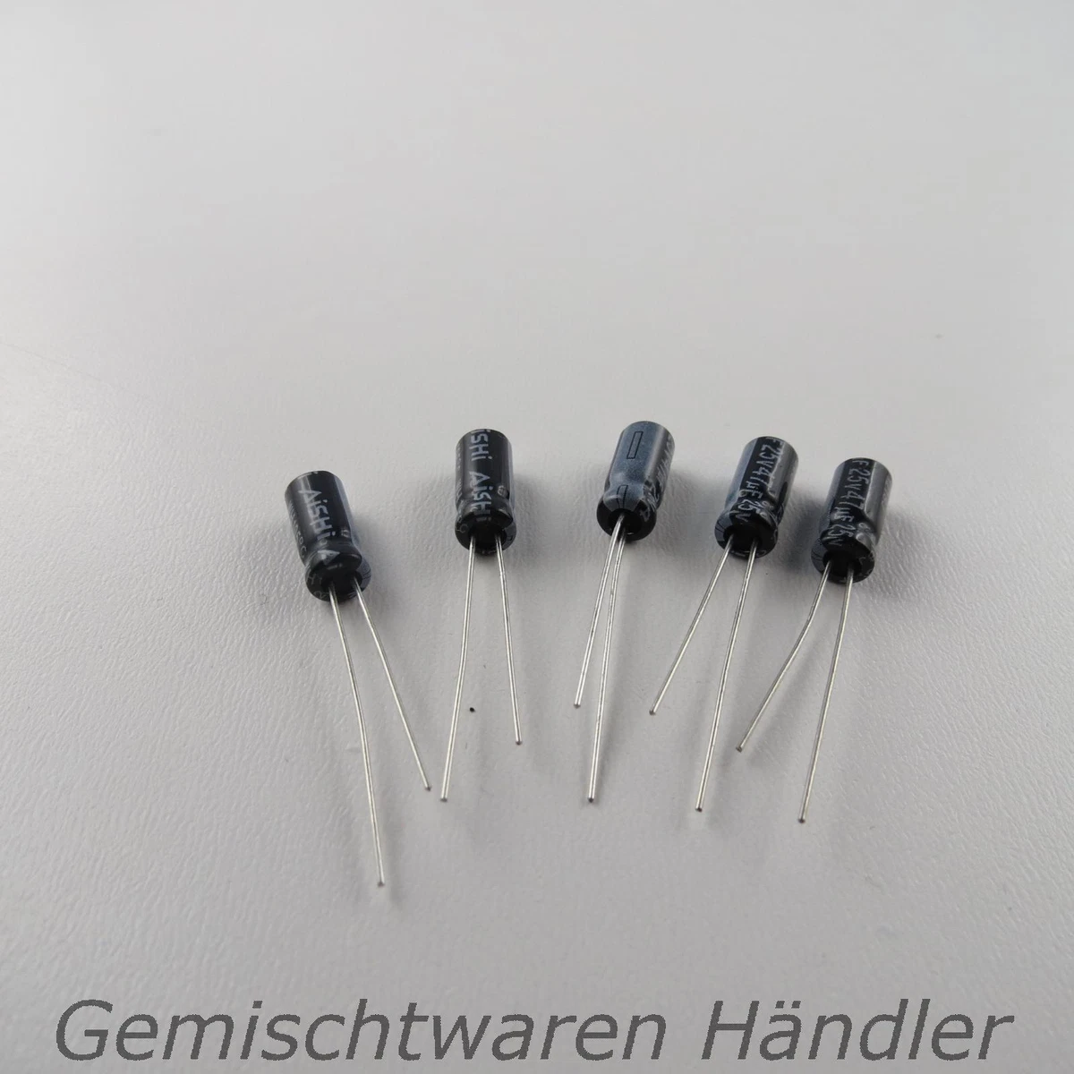 5 Condensatori Elettrolitici JD 47uF 160V &ndash; Radiali, Serie CD110, 22,2 X 10,2mm &ndash; Nuovi