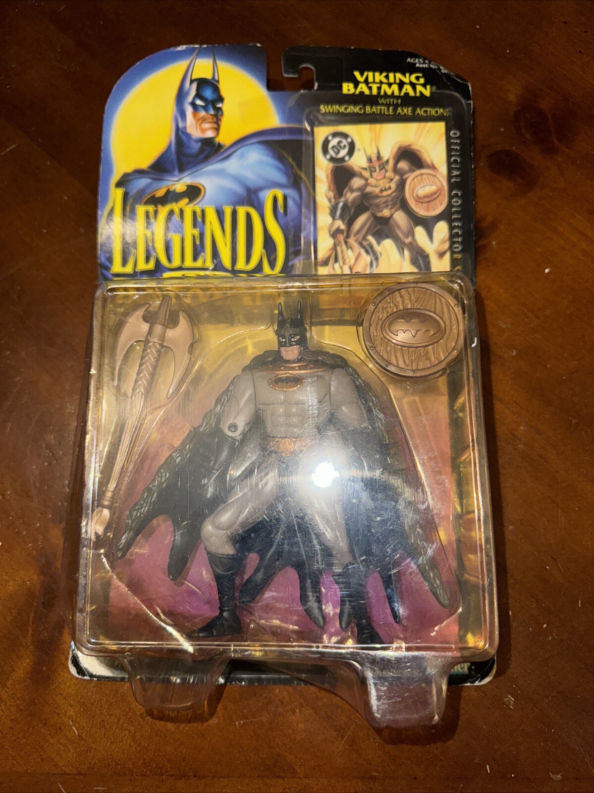 New 1995 Kenner Legends of Batman VIKING BATMAN With Collectors Card