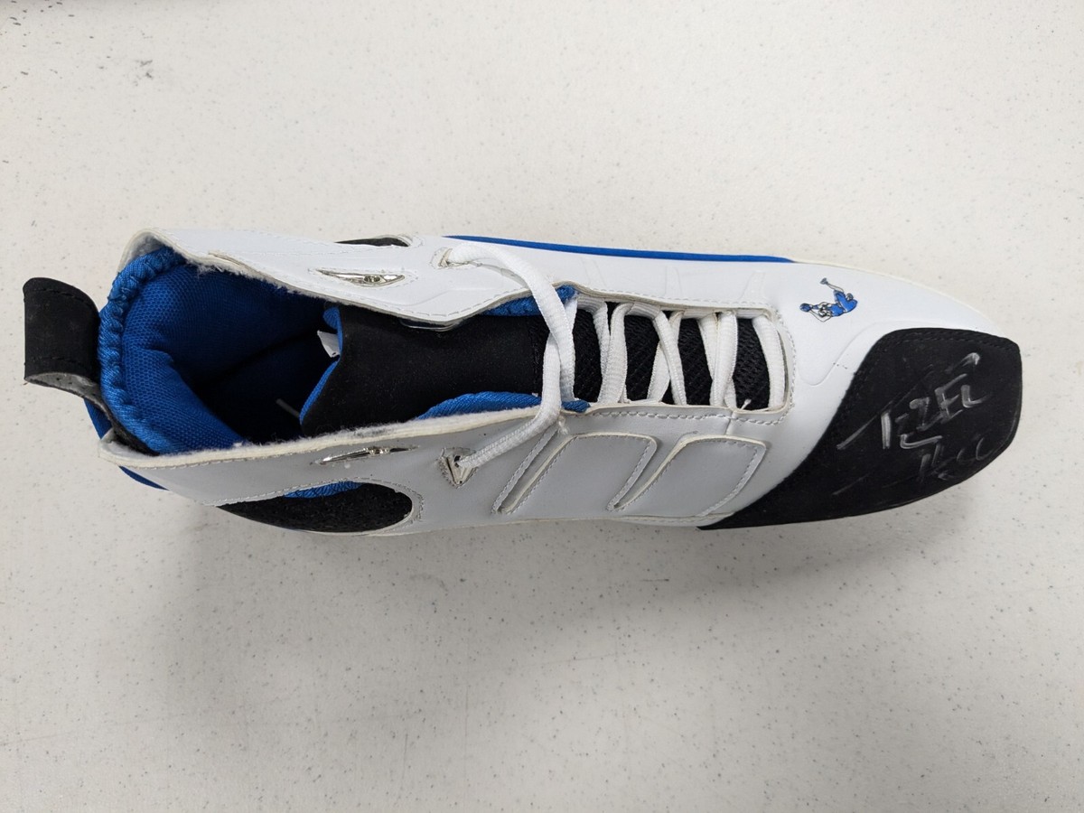 TYLER HANSBROUGH Signed Shoe Basketball Tar Heels Pacers Raptors 