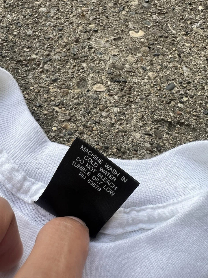 Camiseta Vintage Anos 90 Ponto Único Feita Nos EUA Coisa Loira Engraçada Branca Tamanho G - Imagem 4 de 4