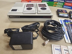 Mattel Intellivision II Video Game System & 40  Games! Ready to Hook Up & Play!