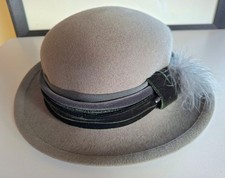 klasssicher Hut Damen Größe 56 aus dunkelgrauem Filz sehr gut