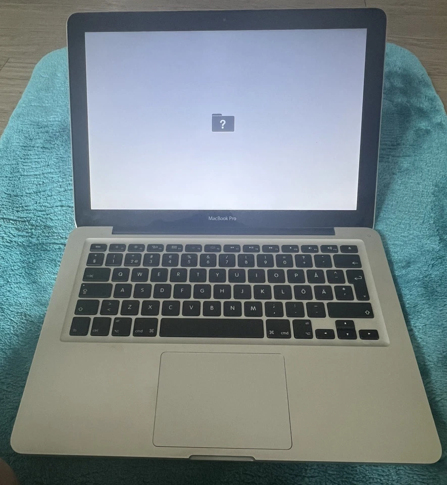 Apple MacBook Pro 13" 2012 · i5 · 4GB · 500GB, photo 3 sur 5