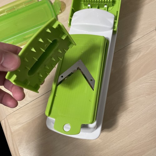 Mandolin Food Chopper Dicer Slicer Green Plastic 8 Pieces - Picture 5 of 6