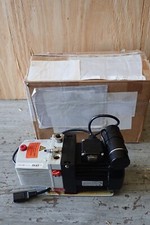 Agilent G3870-80055 Pfeiffer DUO 2.5 Dual Stage Rotary Vane Vacuum Pump RVP