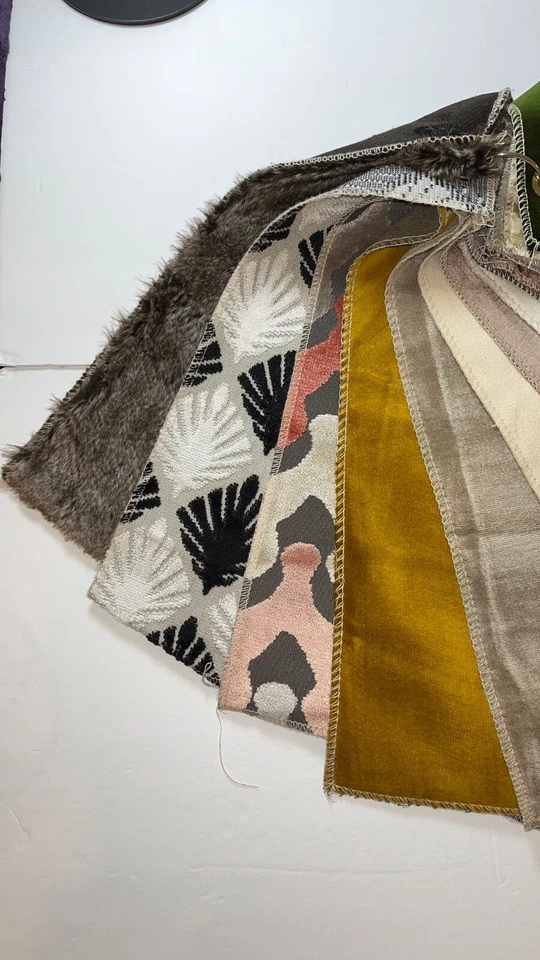 LOT 15 BERNHARDT Collection VELVET STYLE FURNITURE Textile 18 x 13 in Swatches - Image 3 of 4