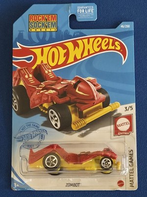 Hot Wheels 2021 Zombot 46/250 Mattel Games  Red New Rock'Em  Sock'Em Robot