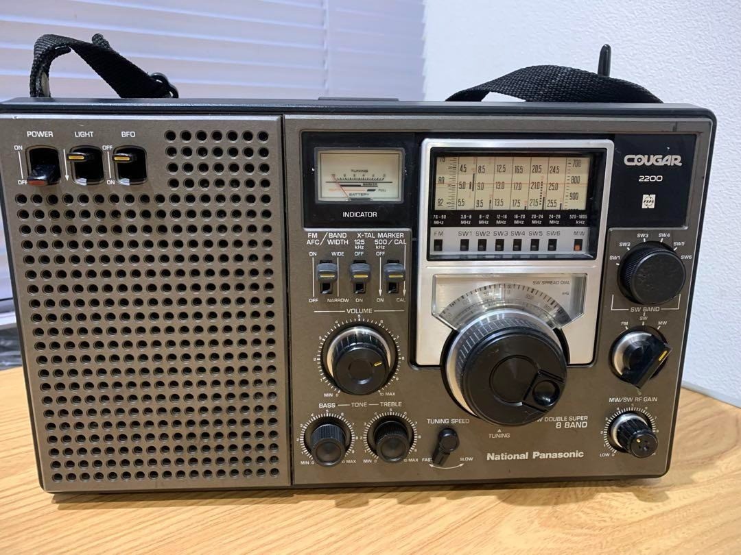 【稀少】National Panasonic Cougar 2200 Panasonic RF-2200 Cougar 2200 Vintage 8 Band Shortwave Radio Japan
