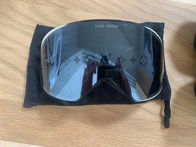 LOUIS VUITTON Snow Eyewear Sunglasses used in Japan