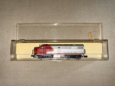 TESTED - RUNS WELL!  Life-like 7785 N Scale Santa Fe Alco FA-1 Diesel Locomotive