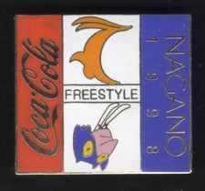 NAGANO 1998 OLYMPIC GAMES. SPONSOR PIN. COCA COLA. MASCOT. FREESTYLE SKIING