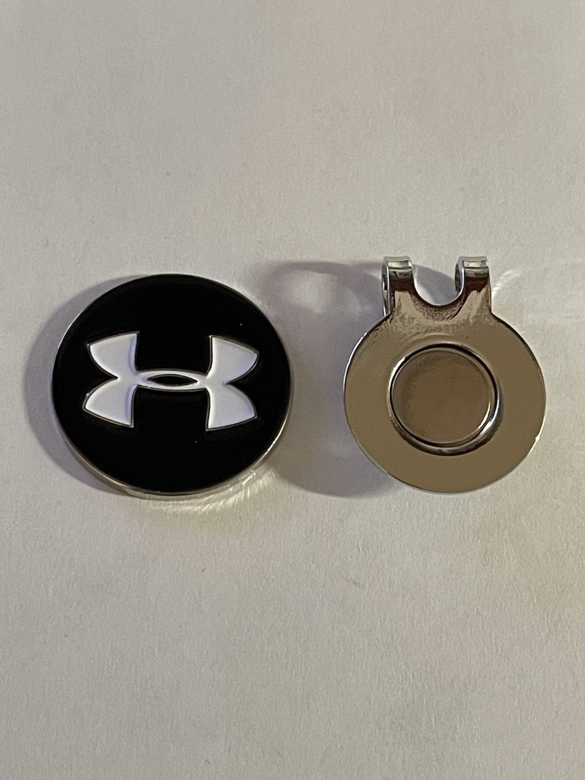 Under Armour 1" Coin Style Golf Marker W/BONUS HAT CLIP - A 